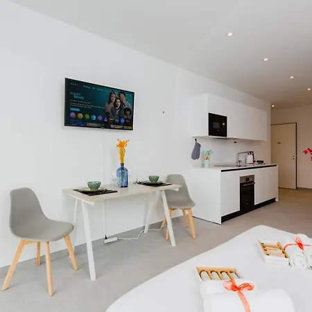 Campus {30 Wonderful Smart Suites} In The Area Hotel