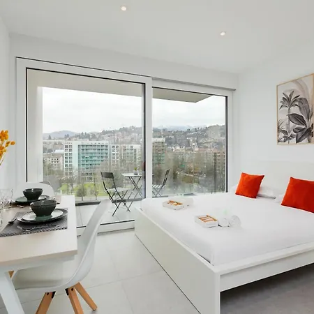 Campus {30 Wonderful Smart Suites} In The Area Hotel *
