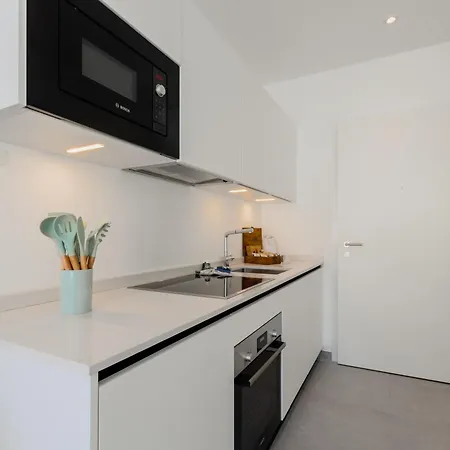Campus {30 Wonderful Smart Suites} In The Area